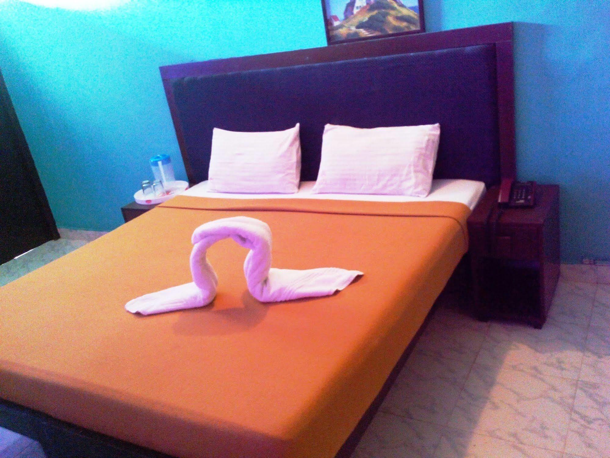 Royal Mirage Beach Resort Candolim Extérieur photo